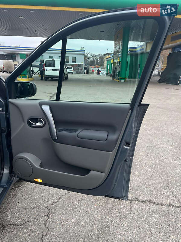 Минивэн Renault Scenic 2007 в Харькове