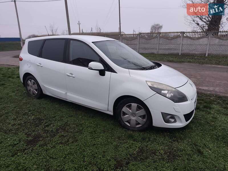 Renault Scenic 2011