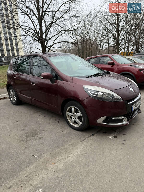 Renault Scenic 2012