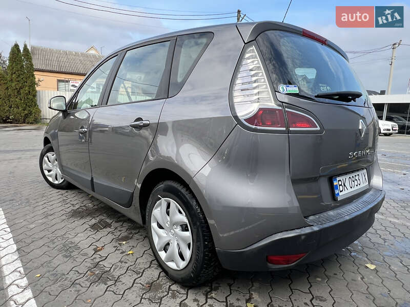 Минивэн Renault Scenic 2012 в Демидовке