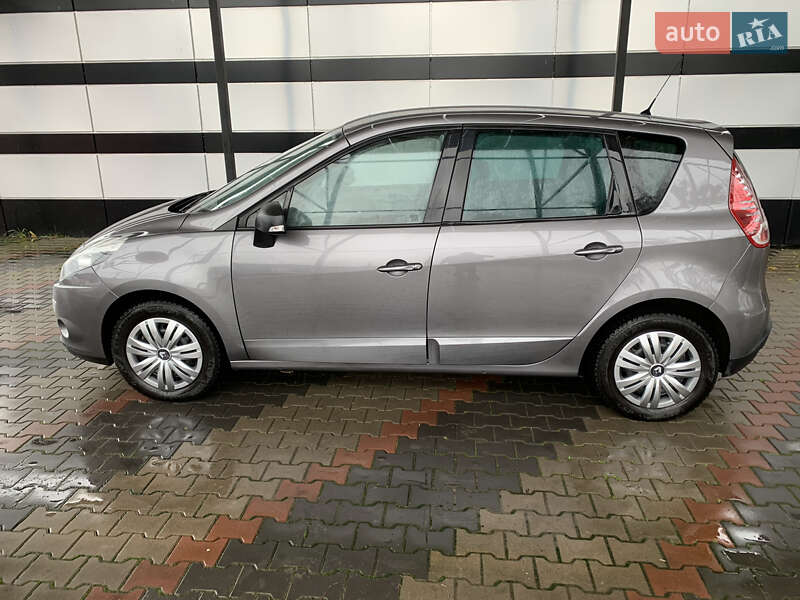 Минивэн Renault Scenic 2009 в Виннице