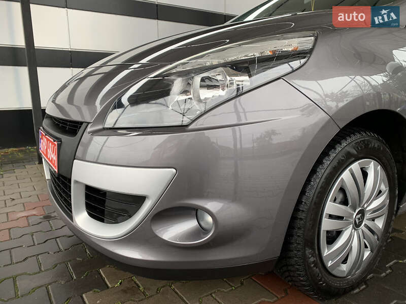 Минивэн Renault Scenic 2009 в Виннице