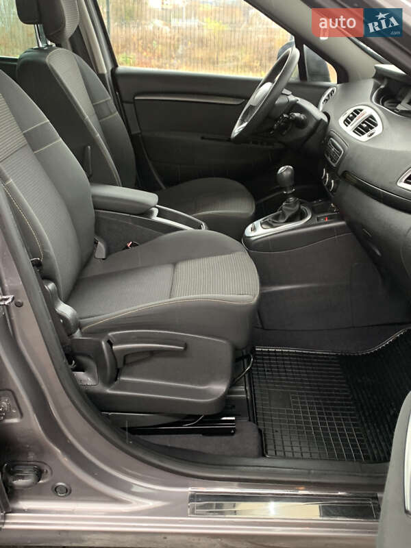 Минивэн Renault Scenic 2009 в Виннице