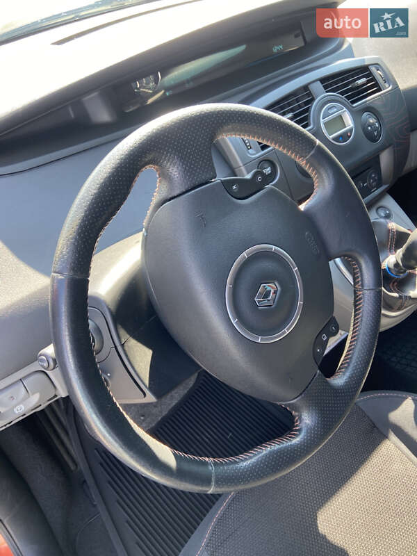Минивэн Renault Scenic 2007 в Баре фото 10 Минивэн Renault Scenic 2007 в Баре