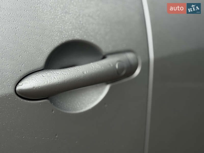 Минивэн Renault Scenic 2005 в Дрогобыче