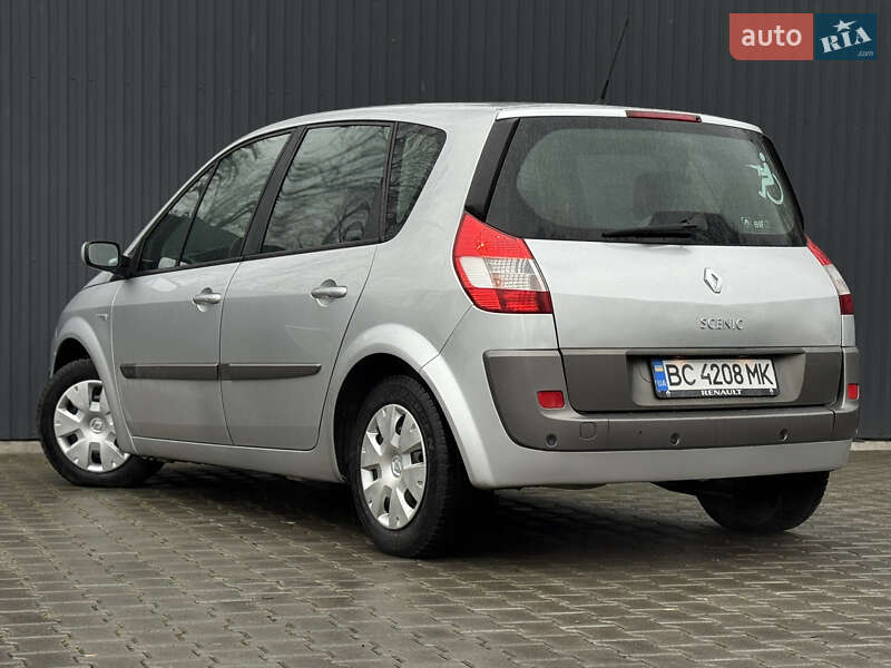 Минивэн Renault Scenic 2005 в Дрогобыче