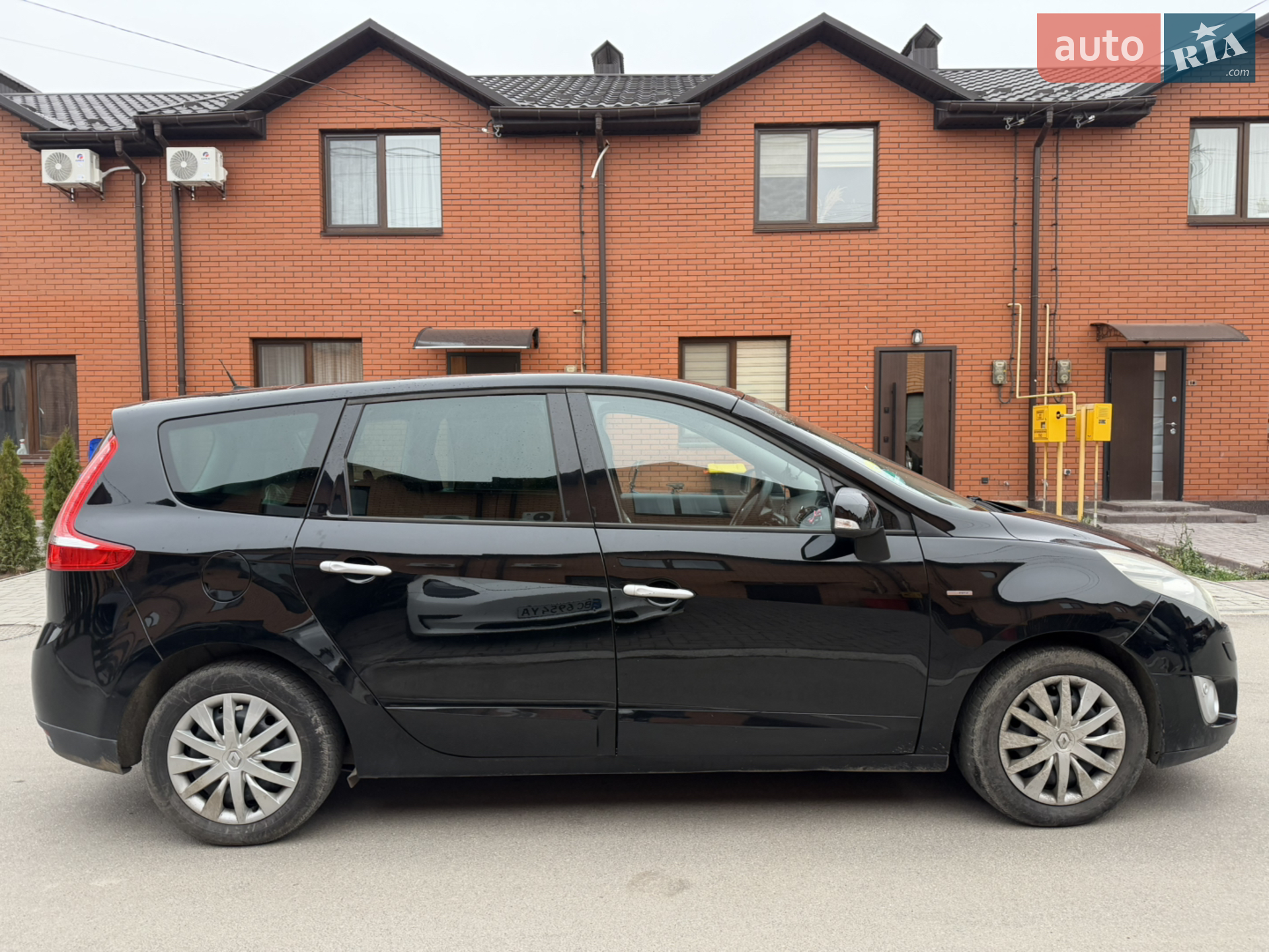2011 Renault Scenic - мініатюра 17
