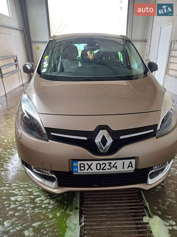 Мінівен Renault Scenic 2015 в Старокостянтинові