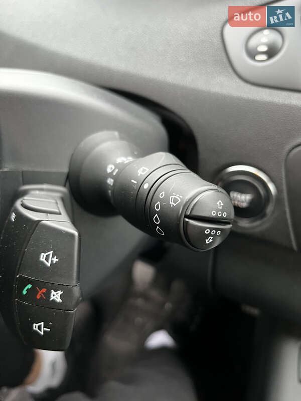 Минивэн Renault Scenic 2015 в Житомире