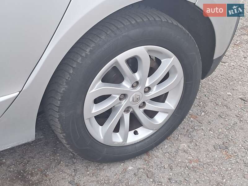 Минивэн Renault Scenic 2012 в Дубно