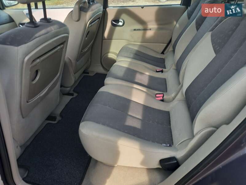 Мінівен Renault Scenic 2005 в Тернополі