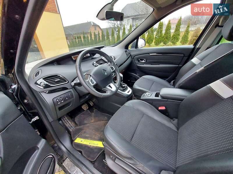 Минивэн Renault Scenic 2012 в Калуше