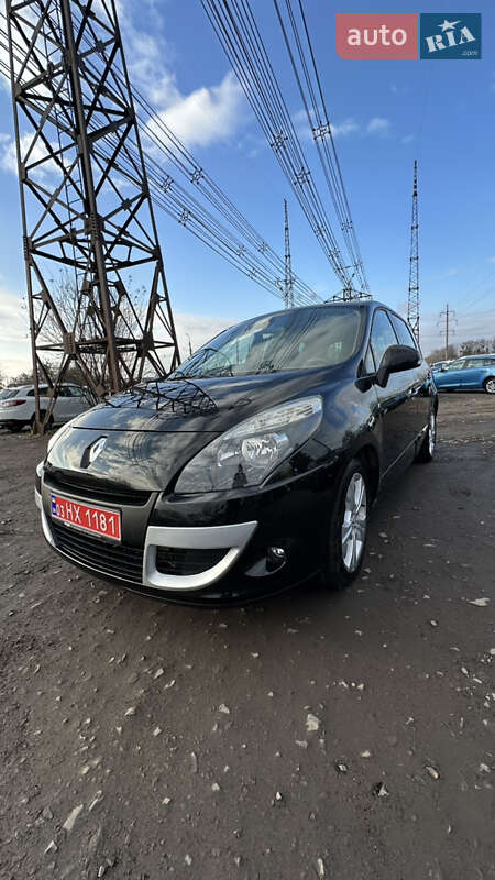 Минивэн Renault Scenic 2010 в Луцке