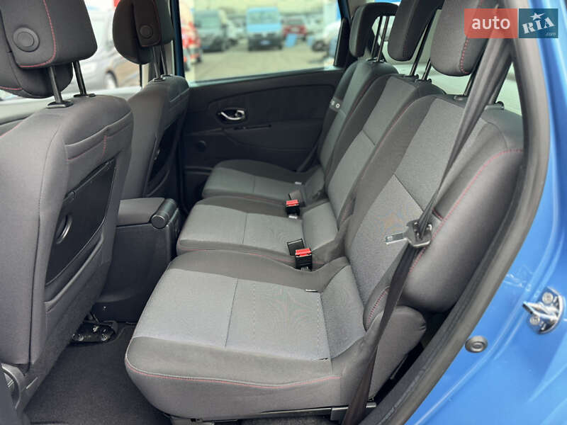 Мінівен Renault Scenic 2012 в Києві
