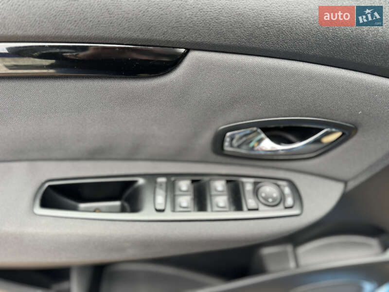 Мінівен Renault Scenic 2012 в Києві