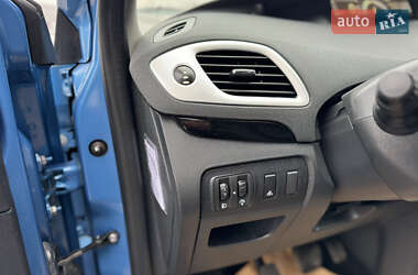 Мінівен Renault Scenic 2012 в Києві