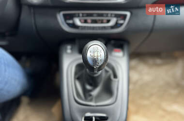 Мінівен Renault Scenic 2012 в Києві