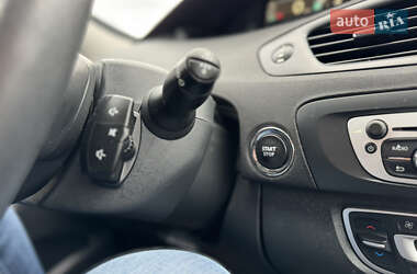 Мінівен Renault Scenic 2012 в Києві