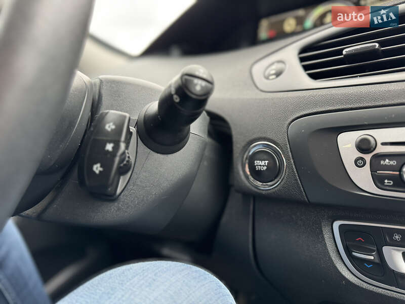 Мінівен Renault Scenic 2012 в Києві