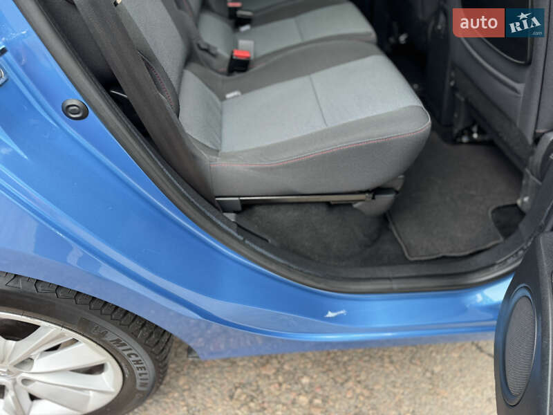 Мінівен Renault Scenic 2012 в Києві