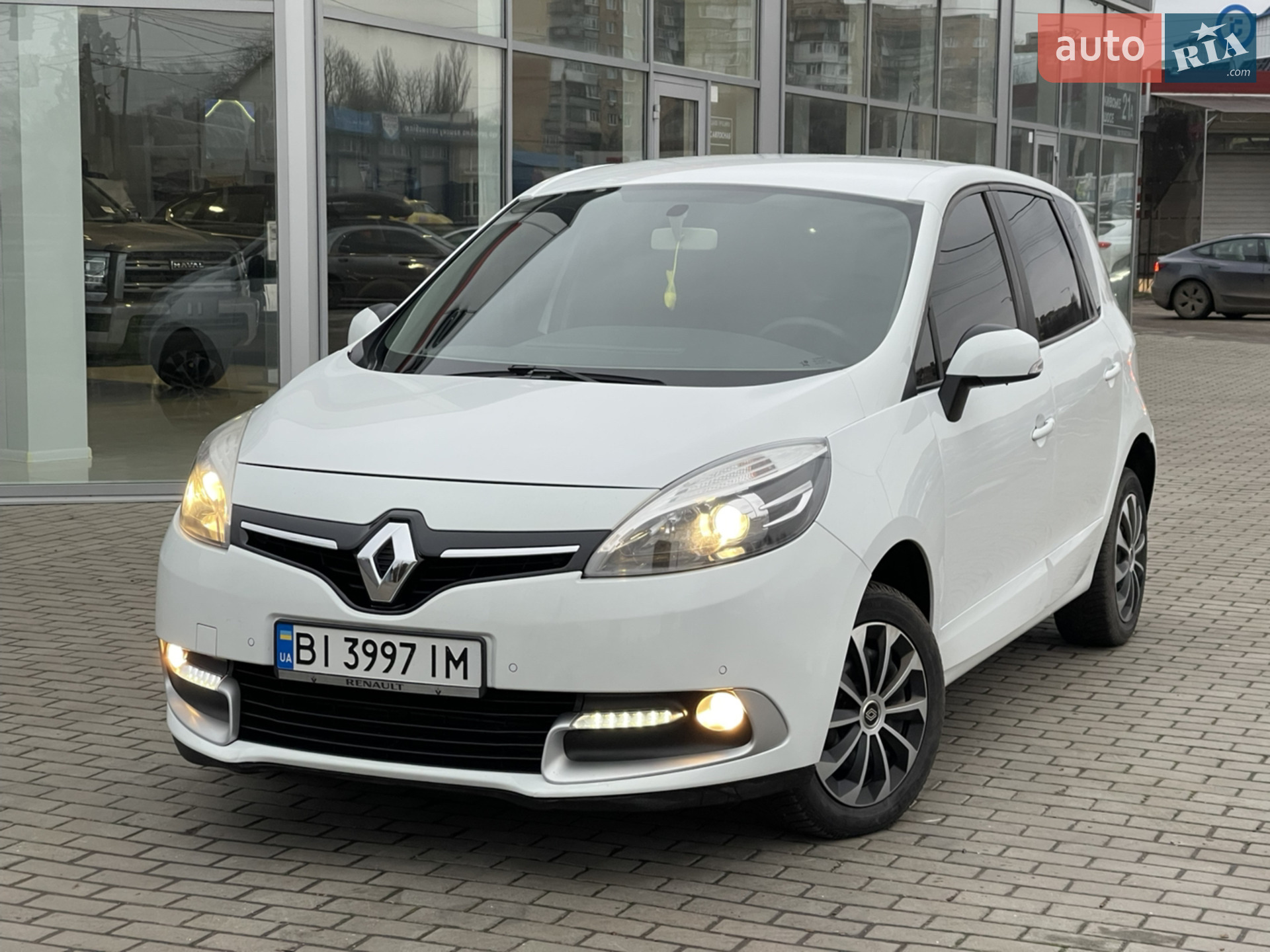 2014 Renault Scenic - фото 1