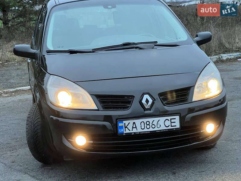 Минивэн Renault Scenic 2009 в Мене