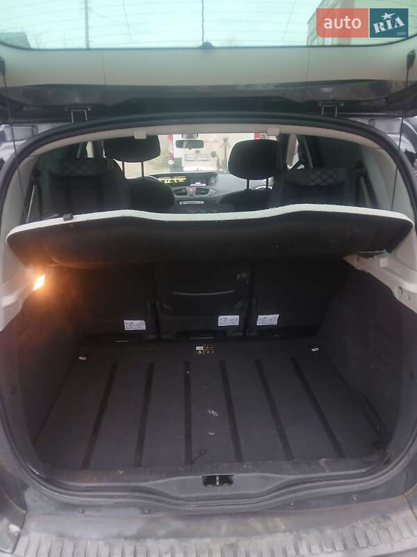 Мінівен Renault Scenic 2010 в Краматорську