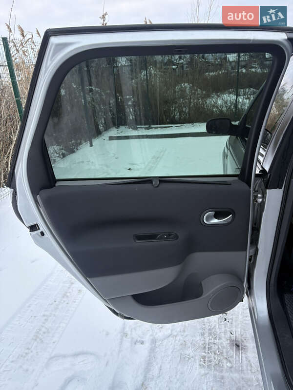 Минивэн Renault Scenic 2008 в Днепре