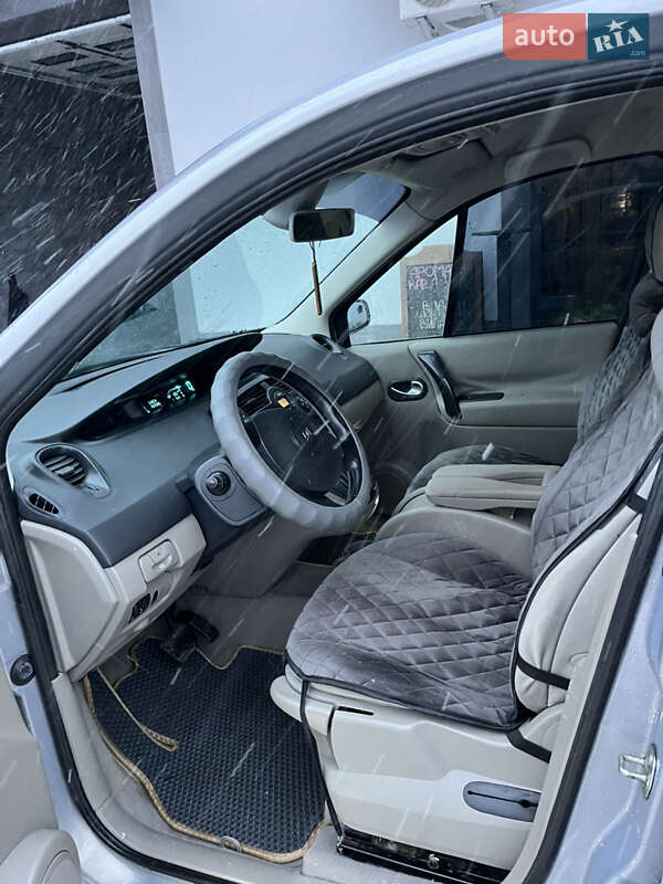 Мінівен Renault Scenic 2005 в Овручі