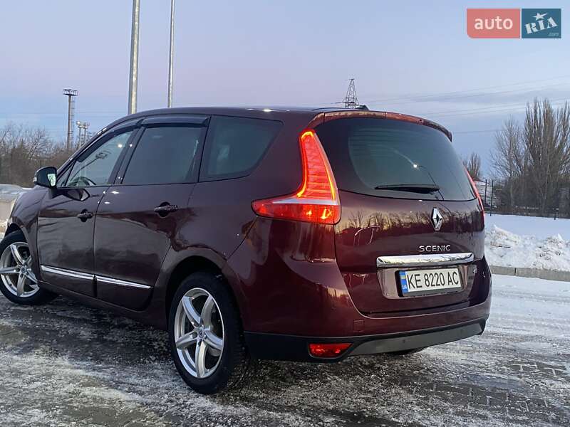 Мінівен Renault Scenic 2012 в Кривому Розі
