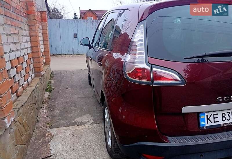 Мінівен Renault Scenic 2014 в Кривому Розі