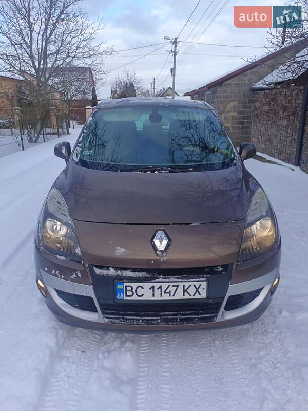 Renault Scenic 2011
