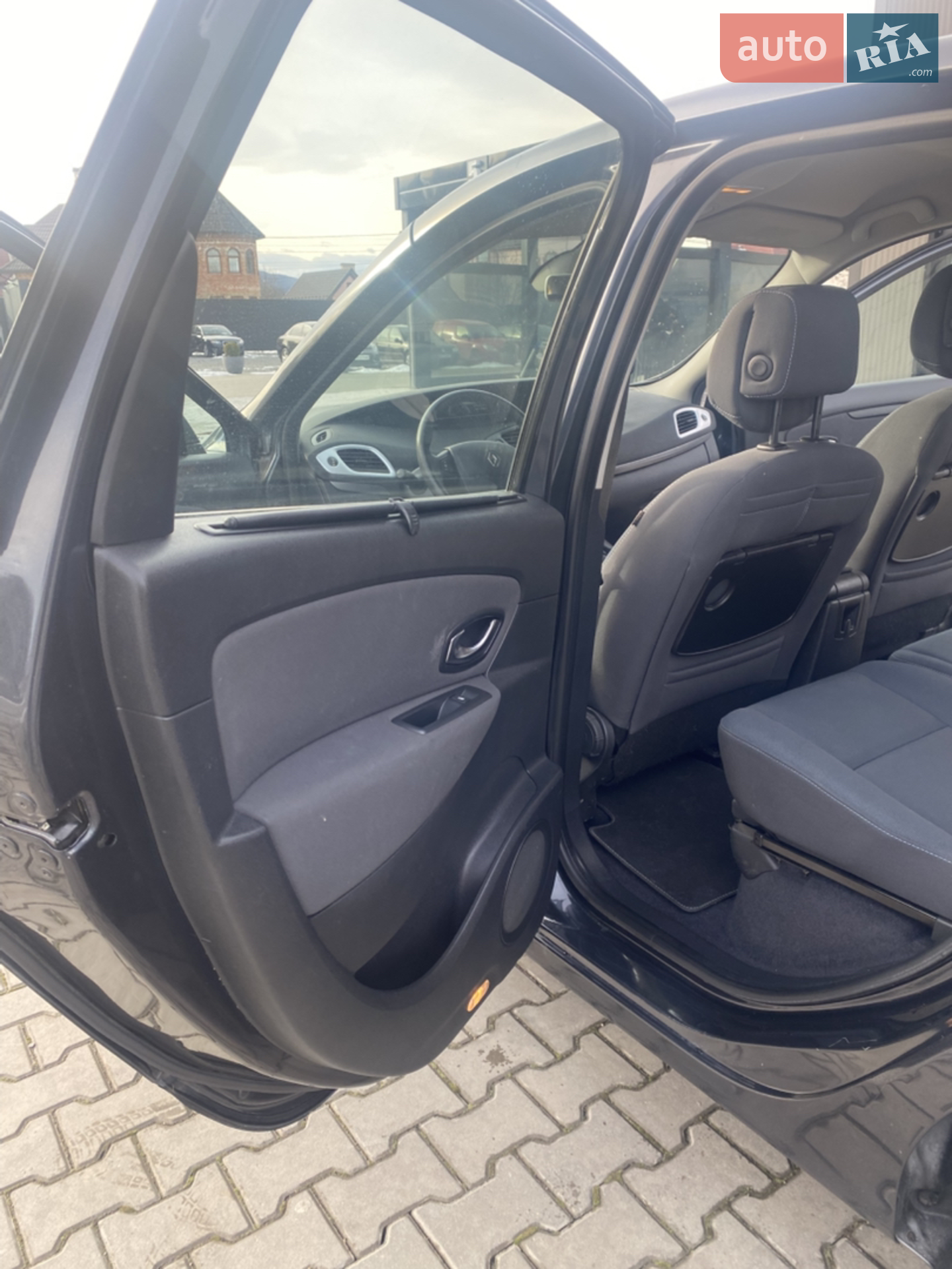 2010 Renault Scenic - мініатюра 15