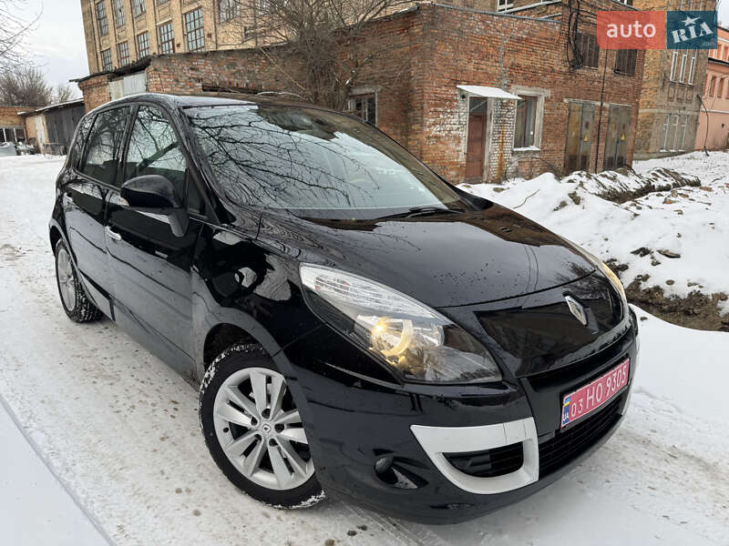 Минивэн Renault Scenic 2011 в Луцке