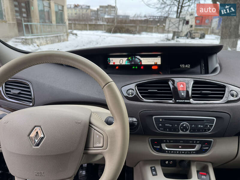 Минивэн Renault Scenic 2011 в Луцке