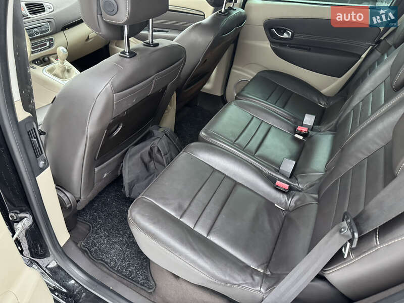 Минивэн Renault Scenic 2011 в Луцке