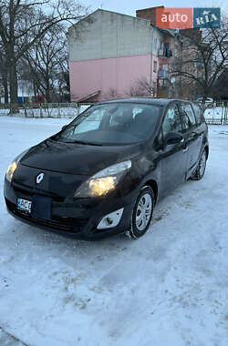 Минивэн Renault Scenic 2009 в Березному