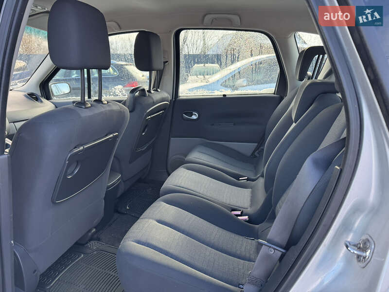 Минивэн Renault Scenic 2008 в Староконстантинове