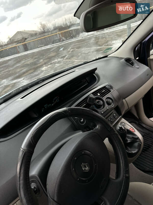 Мінівен Renault Scenic 2004 в Івано-Франківську