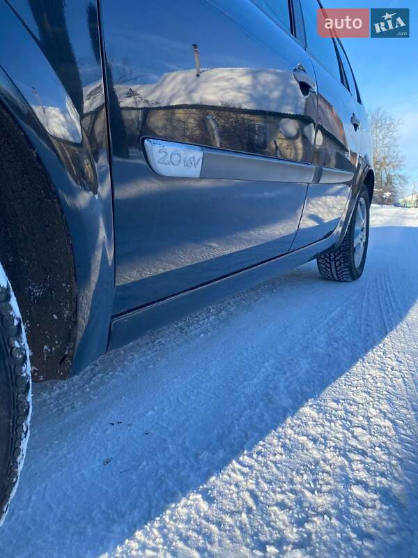 Минивэн Renault Scenic 2006 в Мене фото 4 Минивэн Renault Scenic 2006 в Мене