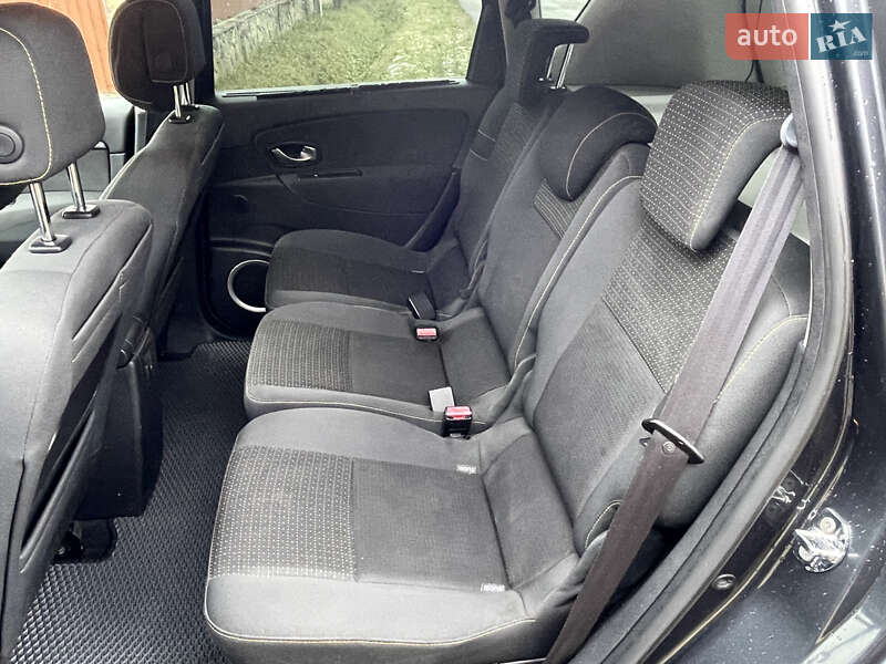Минивэн Renault Scenic 2009 в Ужгороде
