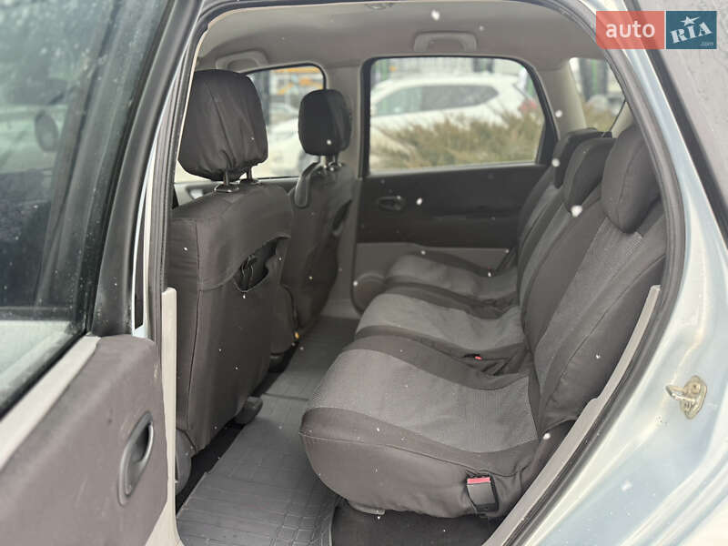 Минивэн Renault Scenic 2004 в Тернополе фото 25 Минивэн Renault Scenic 2004 в Тернополе