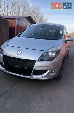 Мінівен Renault Scenic 2011 в Луцьку