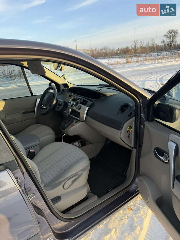 Минивэн Renault Scenic 2006 в Житомире