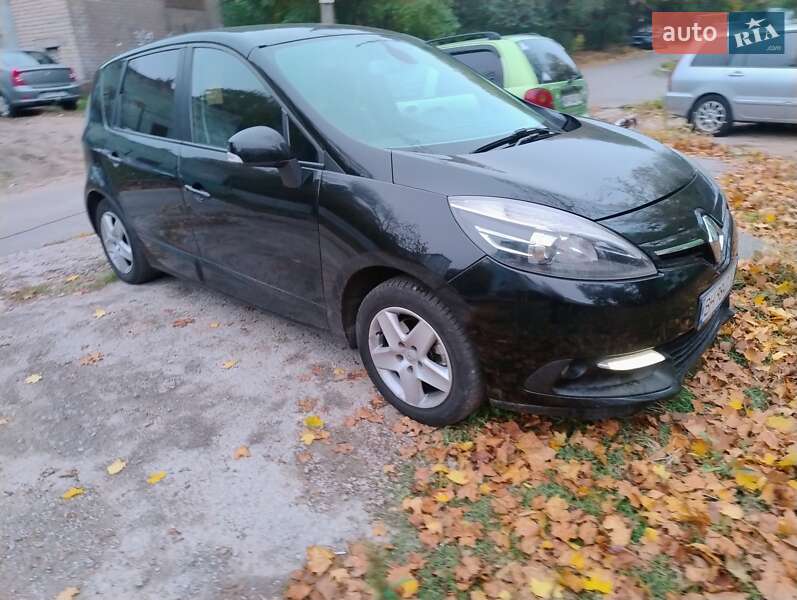 Минивэн Renault Scenic 2016 в Запорожье