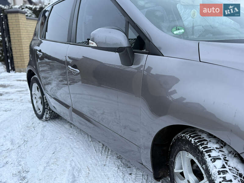 Минивэн Renault Scenic 2011 в Нововолынске фото 14 Минивэн Renault Scenic 2011 в Нововолынске