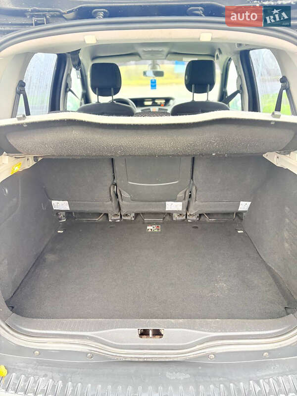 Минивэн Renault Scenic 2011 в Шостке