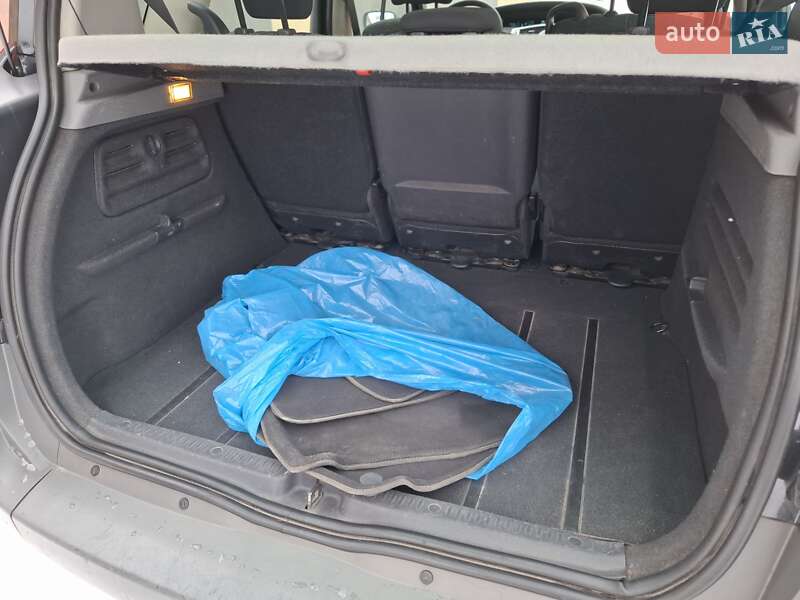 Минивэн Renault Scenic 2007 в Барышевке фото 21 Минивэн Renault Scenic 2007 в Барышевке