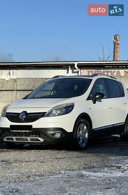 Минивэн Renault Scenic 2015 в Ровно