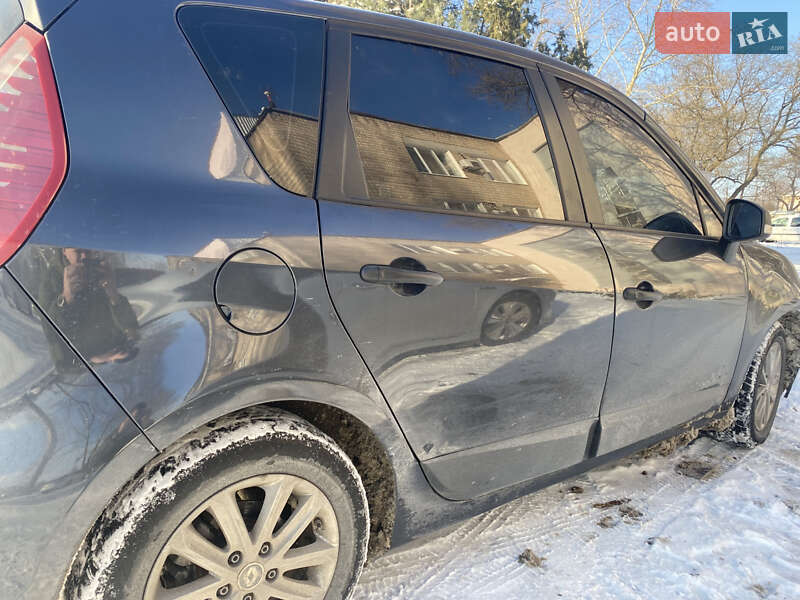 Минивэн Renault Scenic 2010 в Запорожье фото 3 Минивэн Renault Scenic 2010 в Запорожье